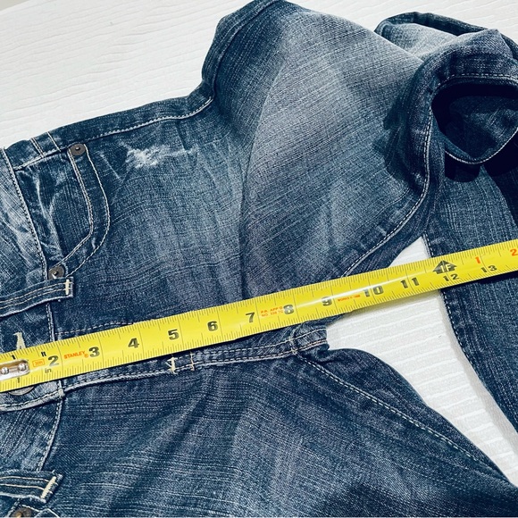 Guess sz 28 daredevil boot cut low rise approx 8 - 8.5 inches - Picture 10 of 13